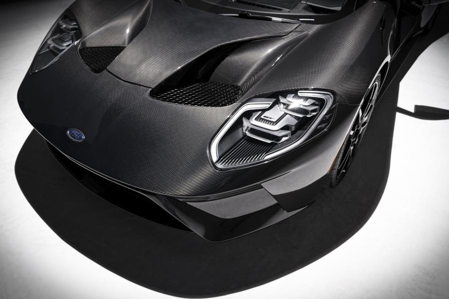 Детали экстерьера Ford GT Liquid Carbon 2020 года  (фото 13 из 13)